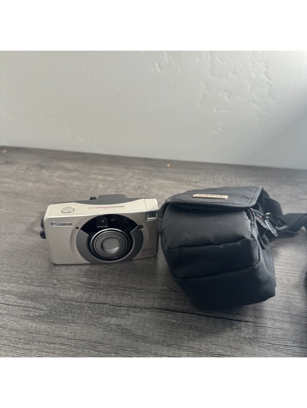 Canon Sure Shot 105 Zoom Date S 35mm Film Camera 38-105mm w/ Case Battery